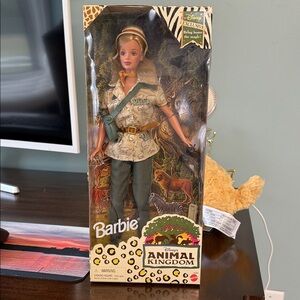 Disney Exclusive Barbie Animal Kingdom Explorer Doll with Green and Cream Outfit